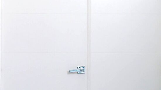 Массажист отымел мою горячую жену