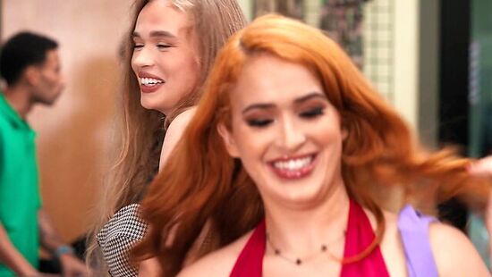 Жестко присадил её большую жопу на свой член